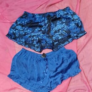 H&M Blue and Black Floral Shorts